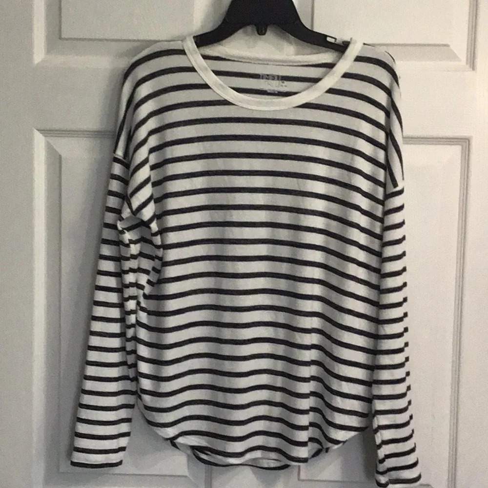 Time & Tru women’s long sleeve top - off-white and blue stripes - size medium